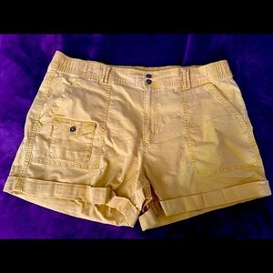 Pastel yellow shorts, size 20, double button, zipper, cuffed, brand: time & tru